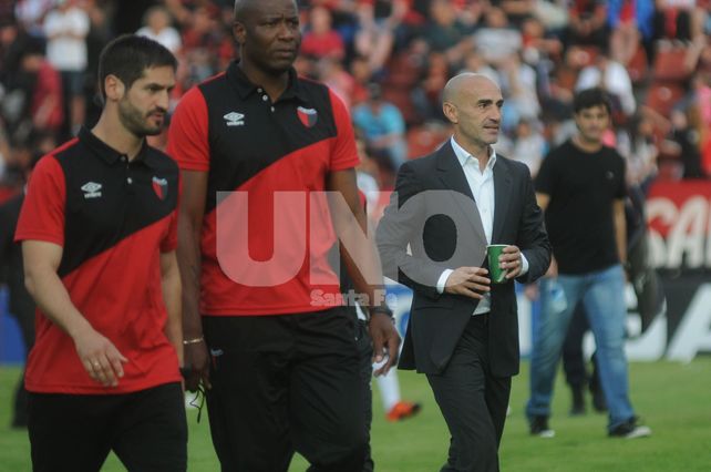 El DT de Colón podría tocar poco