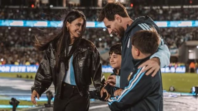 El emotivo mensaje de Antonela a Messi, un día después de su despedida de la selección: Siempre con vos