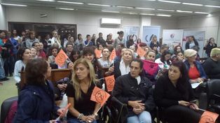 Compromiso. Gran cantidad de gente se concentró en el Concejo Deliberante.