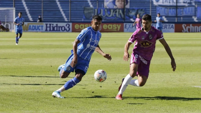 Arsenal logró su primer triunfo ante Godoy Cruz en Mendoza