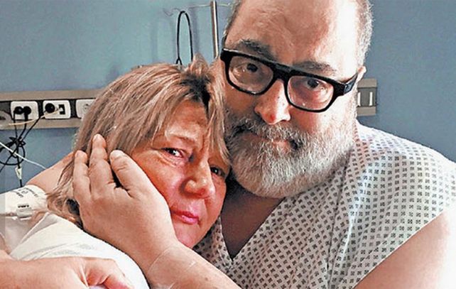 Abrazo del alma entre Lanata y la mujer que le donó el riñón.