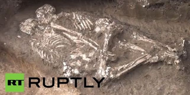 Romeo y Julieta: esqueletos llevan 4.000 años abrazados