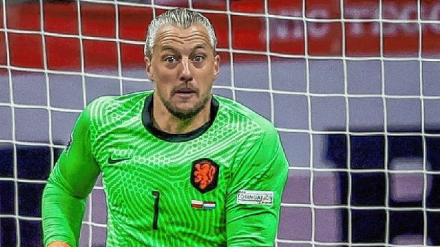 Debutó con 38 años y podría ser titular en el Mundial.