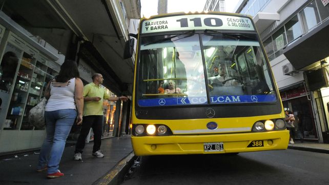La línea 110 dejó de circular por calle Sarmiento.