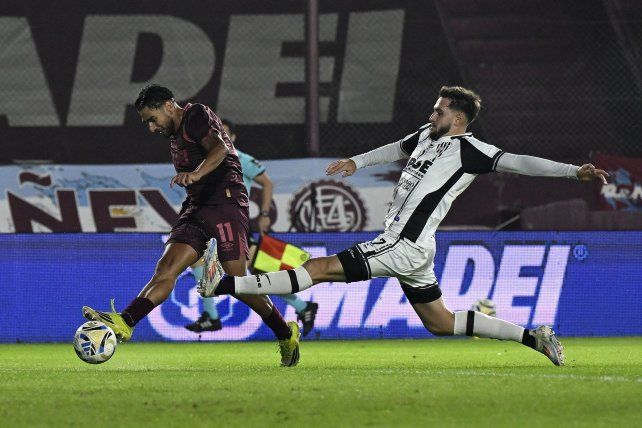 Lanús empató de local.