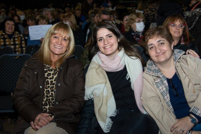Adriana Alonso,Melina Gauna y Mónica Fontana