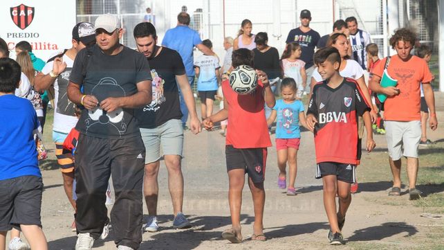 El asfaltado de la zona de ingreso es una de las prioridades de la dirigencia Rojinegra.