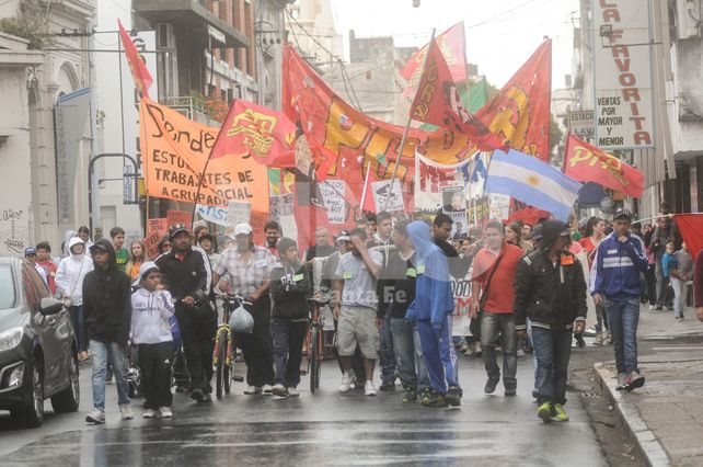 Actos por un nuevo aniversario del Golpe de Estado en Santa Fe.