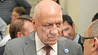 Bonfatti: Conmutar penas no es un error, es una función garantizada por la Constitución