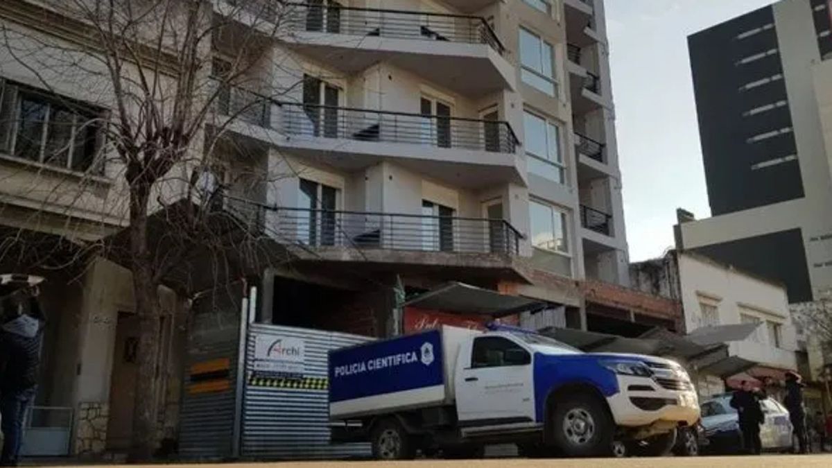 Un obrero murió tras caer desde el piso 13 de un edificio en construcción