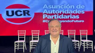 Michlig: Un radical se calzará la banda de gobernador de la provincia
