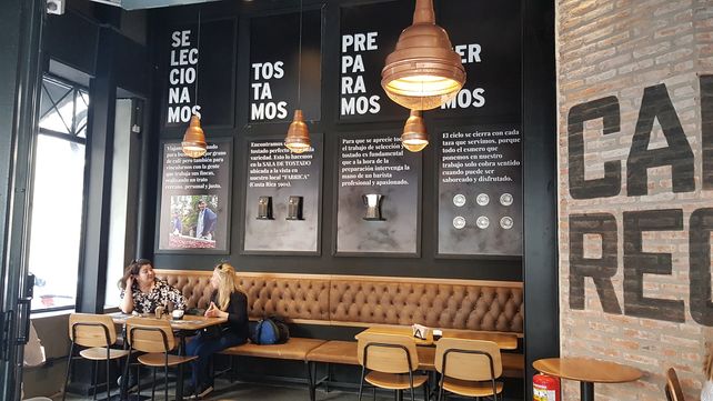 Rosario aprende de a poco los secretos del café y tiene su primer torneo de Barismo