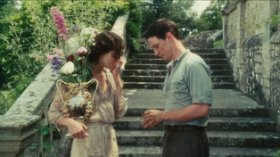 En esta película de época disponible en Netflix el drama y el romance son afilados
