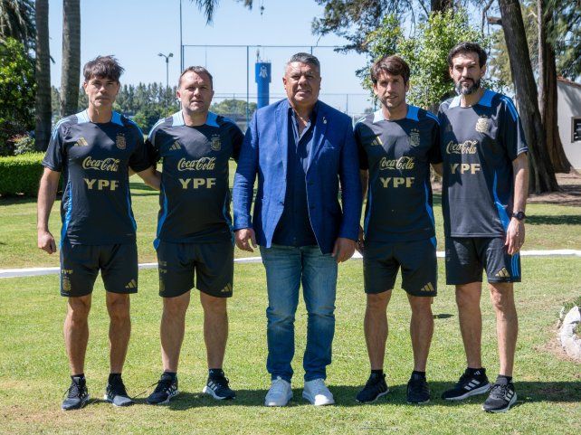 El cuerpo técnico de la Selección Argentina Sub 20.