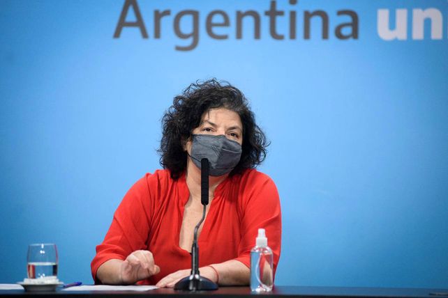 La ministra de Salud Carla Vizzotti leyó el correo electrónico que le mando el director par América Latina de Covax