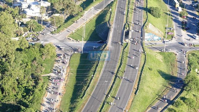 Fiesta de Disfraces en Paraná: las imágenes aéreas de la desconcentración