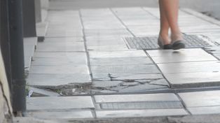 El dilema de las veredas rotas y los tropezones que sí son caídas