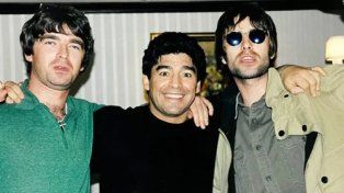El día que Oasis conoció a Diego Maradona.