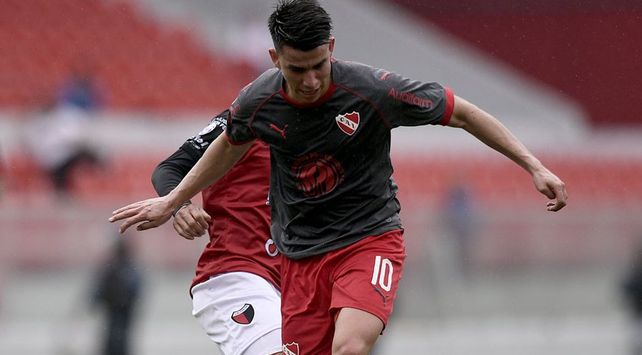 Colón no detiene su caída: perdió 3-0 contra Independiente