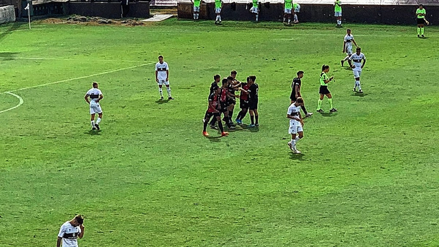 La Reserva de Colón logró un meritorio empate ante Platense 2-2. El Sabalero arrancó perdiendo 2-0 y llegó a la igualdad.