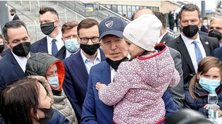 Biden cerró su visita a Polonia y dijo que Putin no puede permanecer en el poder