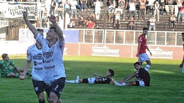 Valenzuela, verdugo de Colón: Mis amigos de Unión me pedían que les haga un gol Valenzuela, verdugo de Colón: Mis amigos de Unión me pedían que les haga un gol