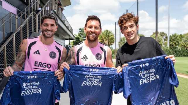 Colapinto picanteó la previa de Argentina-Inglaterra con un mensaje para Messi en suelo británico