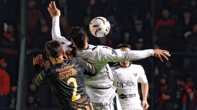 Números fríos: Colón fue más, pero sigue perdiendo efectividad y lo pagó ante Mitre