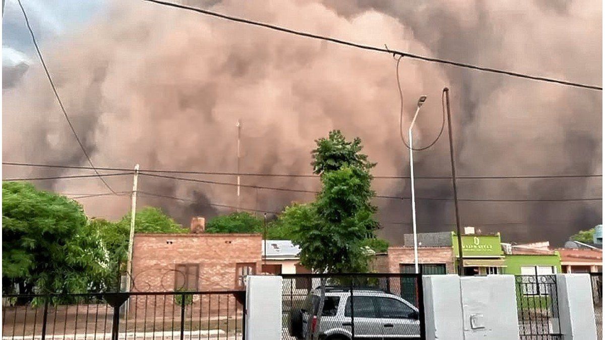 Chaco impresionante tormenta de polvo cubri varios pueblos