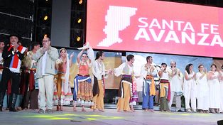 Exitosa puesta de la delegación oficial de Santa Fe en el festival de Cosquín