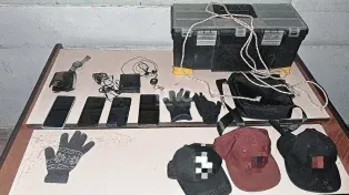 Los elementos secuestrados a los delincuentes detenidos por el robo en barrio Roma