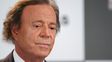 Dos exempleadas denunciaron a Julio Iglesias por agresiones sexuales y abuso de poder