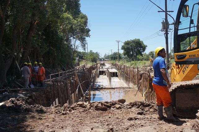 Prevén inaugurar en mayo las obras del desagüe Larrea