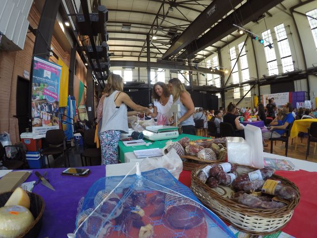 Se consolida la feria de productos artesanales y de la agricultura familiar