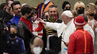 El Papa pide simplificar los procesos adoptivos e insta a las parejas  a tener más hijos