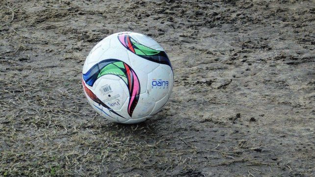 Las inclemencias del tiempo obligó a suspender la actividad en la A y B de Liga Santafesina. Las inclemencias del tiempo obligó a suspender la actividad en la A y B de Liga Santafesina.