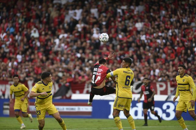 Newells ahora pierde 2 a 0 ante Boca.