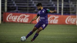 Facundo Mallo, de 27 años, viene de ser capitán en Defensor Sporting de Uruguay.