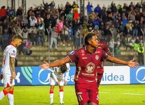 Durísima derrota de Unión que complica seriamente sus chances de clasificación