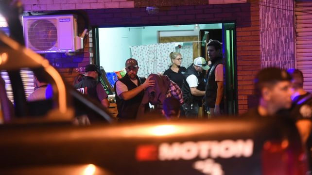 Detuvieron a una pareja sospechada de asesinar a la mujer que hallaron descuartizada en el arroyo Saladillo