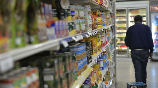 Indec: siguen en caída las ventas de supermercados y autoservicios