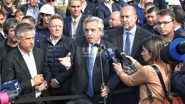 Santa Fe recibió al Presidente de la Nación con fuertes reclamos por más federalismo