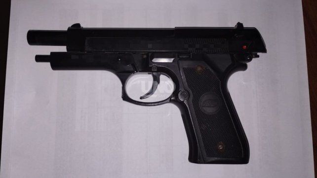 El arma que llevó el alumno a la escuela Pizzarro