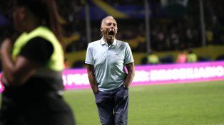 Miguel Angel Russo optó por mover piezas para el partido en Avellaneda.