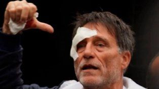 El Padre Paco Olveira fue agredido por la policía.&nbsp;