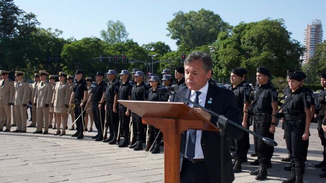 Giuliano: El gobierno nacional aportó 720 validadoras para que comience a funcionar Sube en Rosario