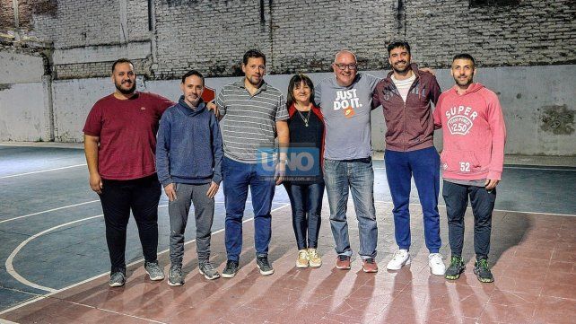Olimpia colecta juguetes y ropa para donar en Villa Huesito.