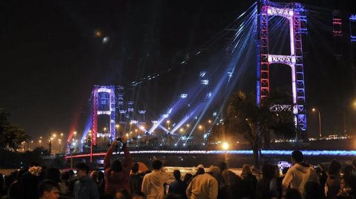 Santa Fe celebra el Día del Niño con actividades para toda la familia y estrena la nueva iluminación del Puente Colgante
