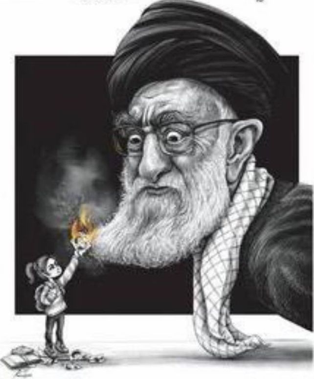 La barba de Jamenei es quemada por una joven mujer iraní. Estas inocentes caricaturas, que en Occidente son comunes, causan la indignación del régimen iraní. 