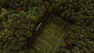 El vínculo entre fútbol y crisis climática: ¿qué debe cambiar?